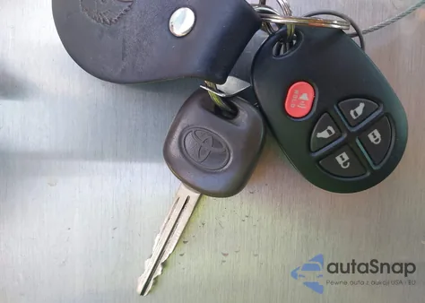 2018 Toyota Sienna Le 8 Passenger из США, поврежденный, VIN 5TDKZ3DC4JS901522